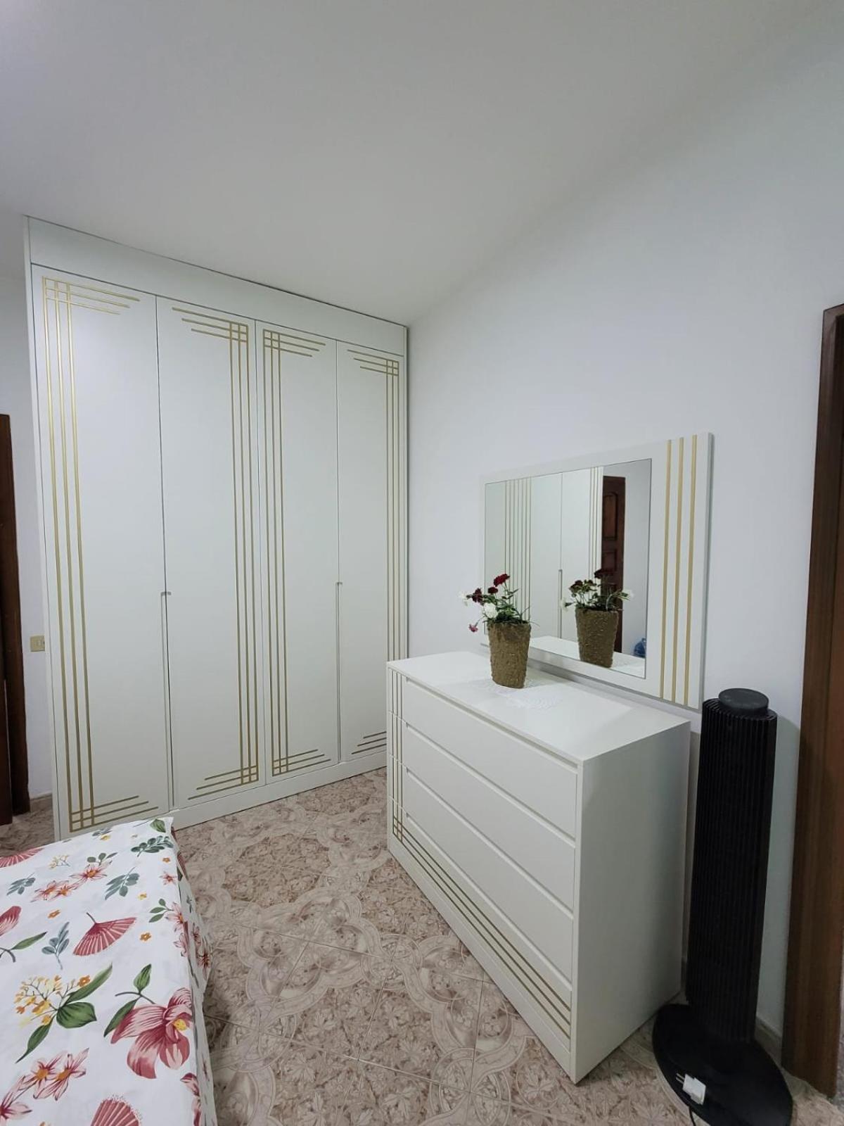 Private Room On A Shared Apartament Near Durres Beach Eksteriør bilde