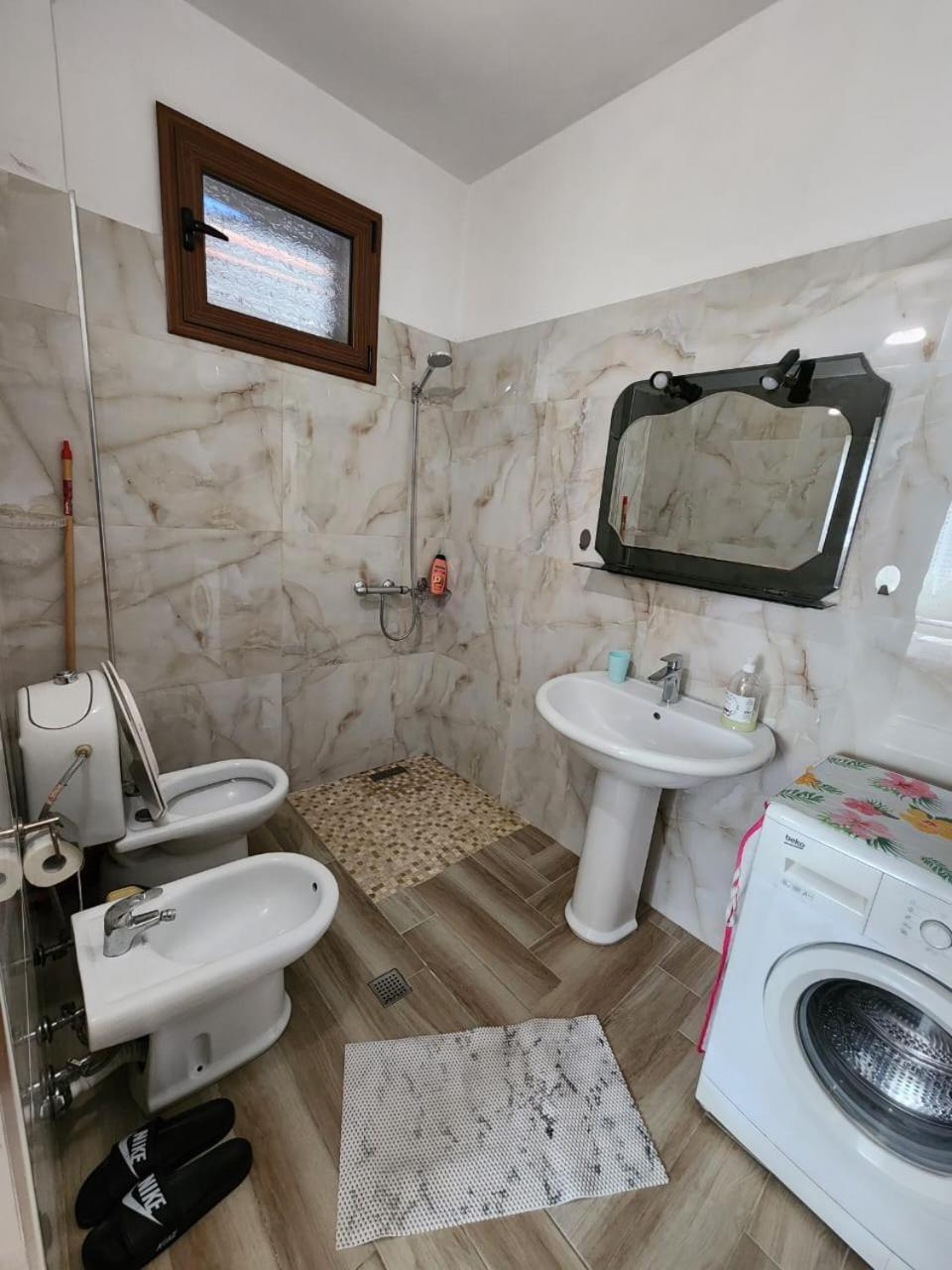 Private Room On A Shared Apartament Near Durres Beach Eksteriør bilde